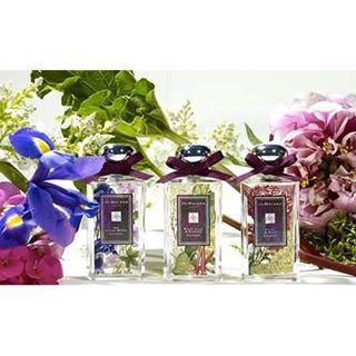 Se for pular carnaval, não esqueça, use um bom perfume Se for pular carnaval, não esqueça, use um bom perfume